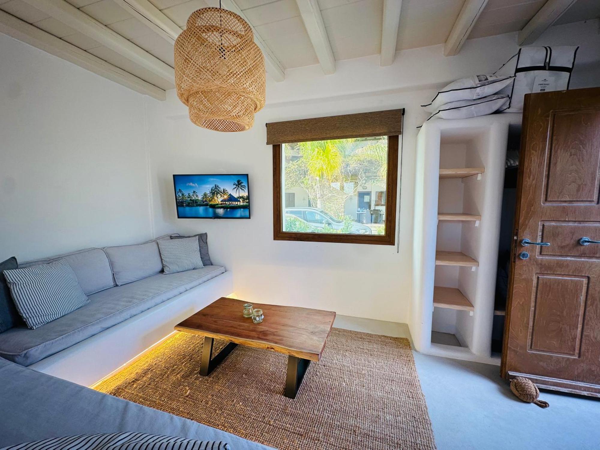 Divers House *