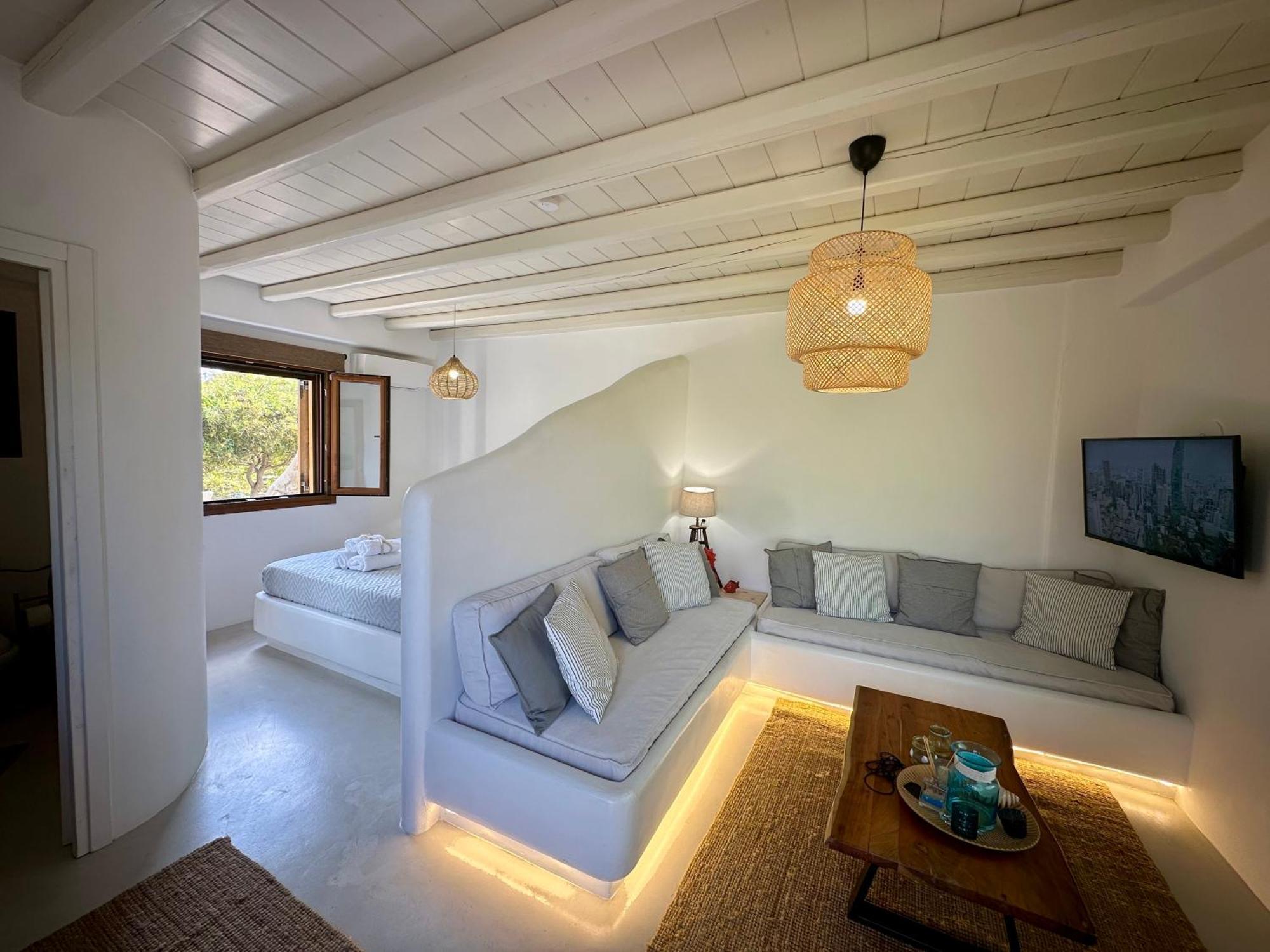 Divers House